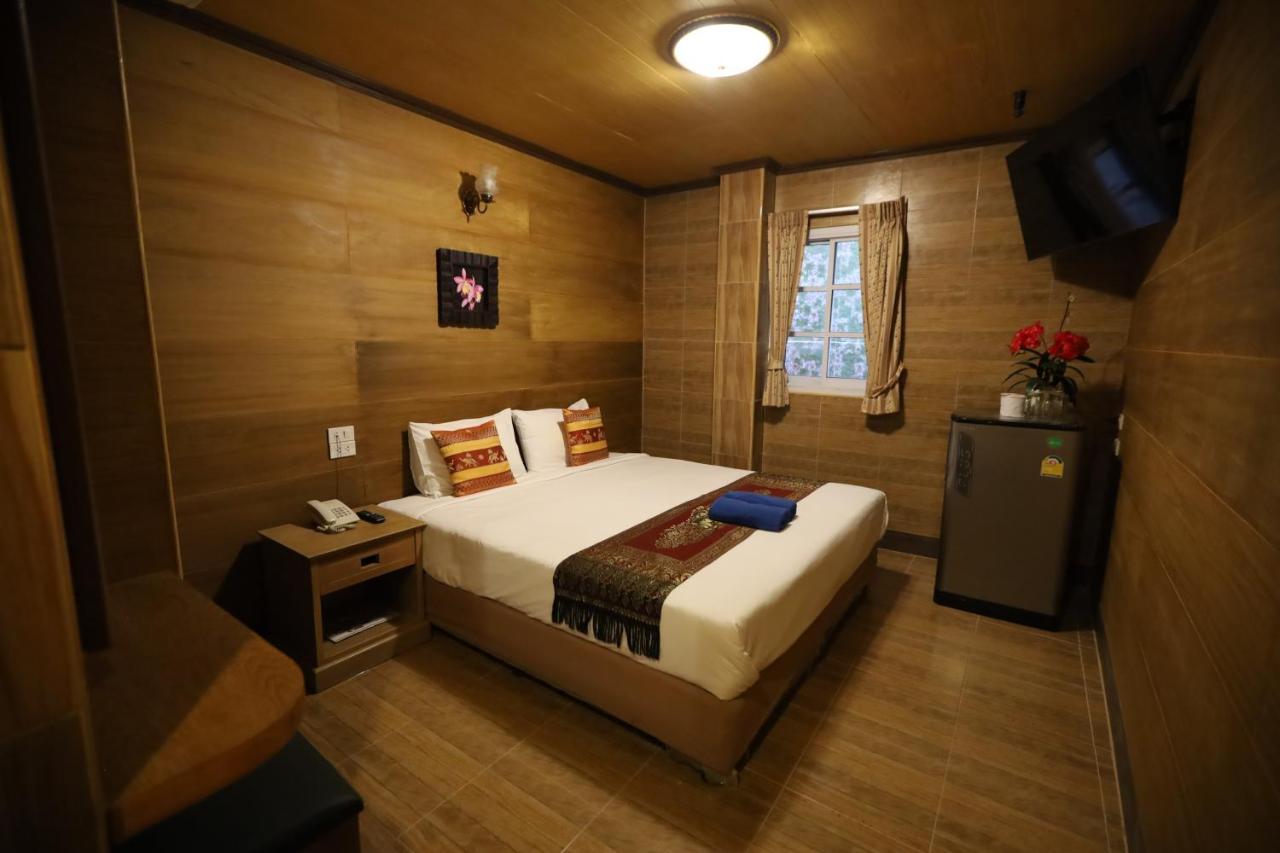 Thai Cozy House - Sha Certified Бангкок Экстерьер фото