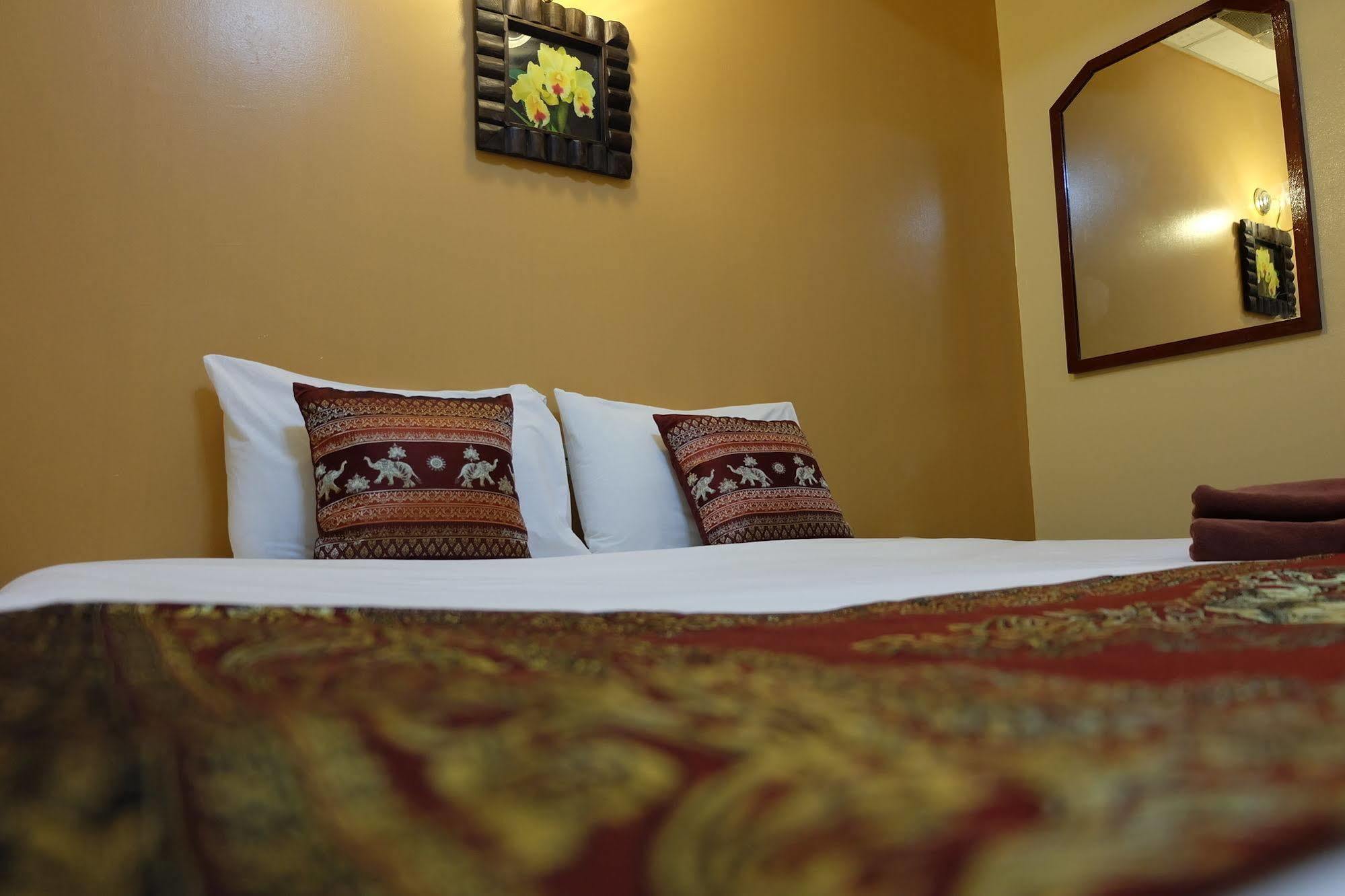 Thai Cozy House - Sha Certified Бангкок Экстерьер фото